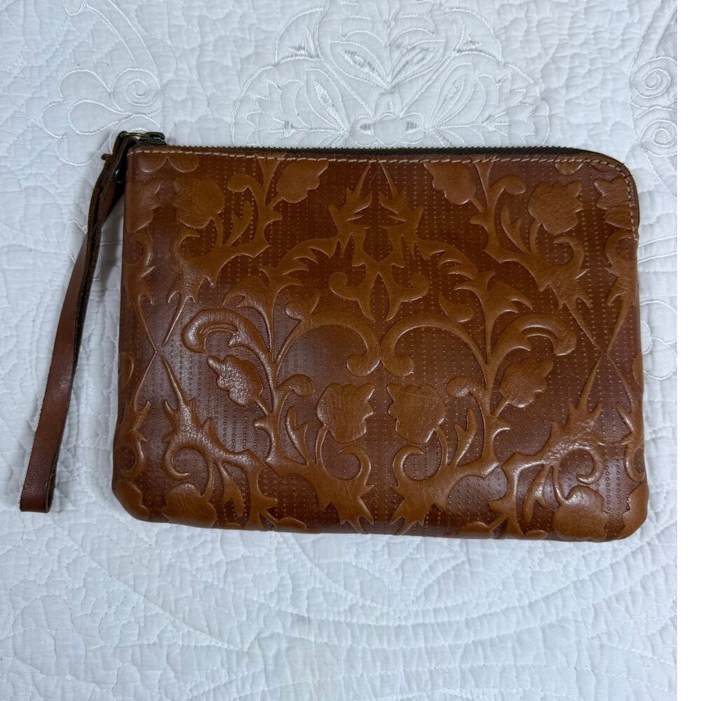 Patricia Nash Women's Brown Cassini Tooled Leather Floral Damask Wristlet Clutch